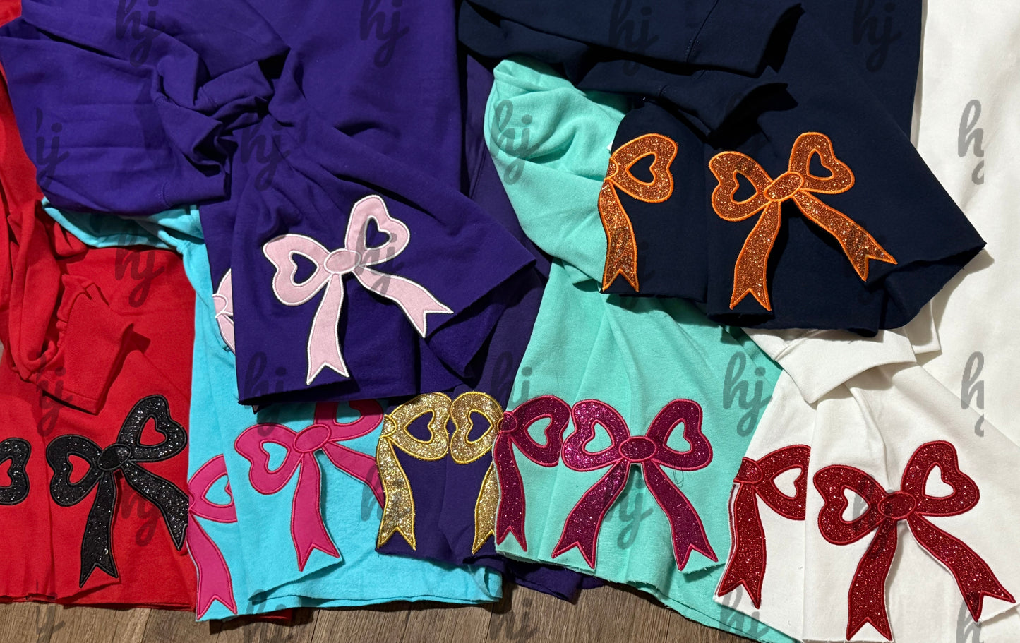 Bow Appliqué Sweatshirt 12.1